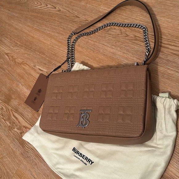 BURBERRY CAMEL BEIGE CAVIAR LEATHER HANDLE BAG BRAND NEW WITH ORIGINAL TAGS - Picture 2 of 10